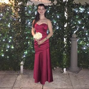 David’s Bridal Apple Red Bridesmaid Dress